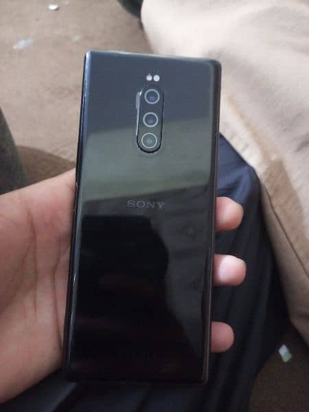 sony xperia 1 0