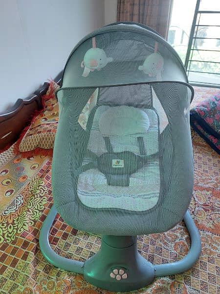 Electric baby swing/bouncer (Mastela 3 in 1)  in excellent condition 2