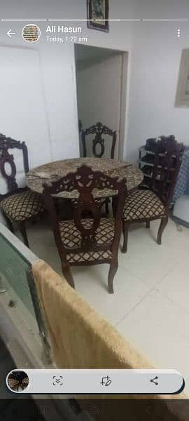 Dinning table plus 4 chairs 3