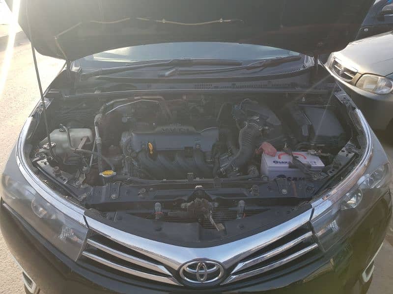 Toyota Corolla GLI (2015) For Urgent Sale 9