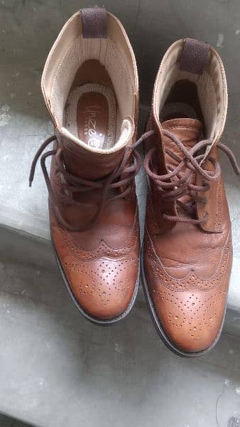 11 Nambar 100% leather shooz urgent for sale 0