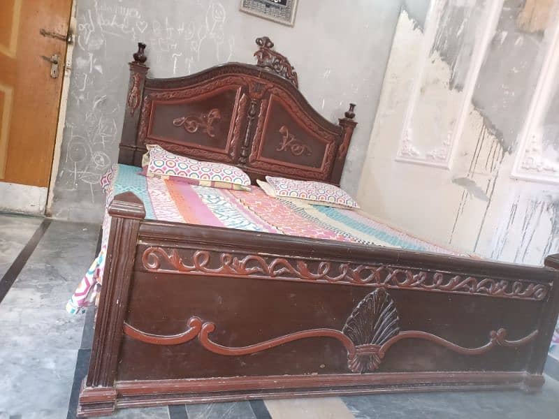 King size bed and dressing table available for sale 3