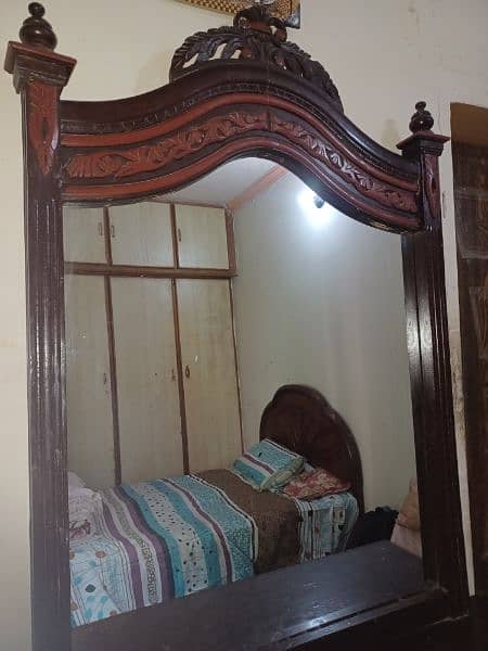 King size bed and dressing table available for sale 7