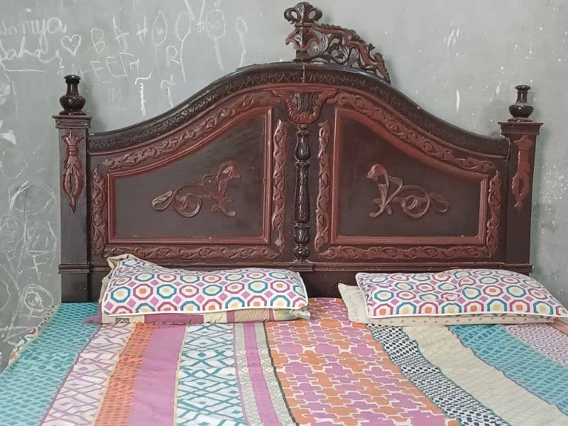 King size bed and dressing table available for sale 10