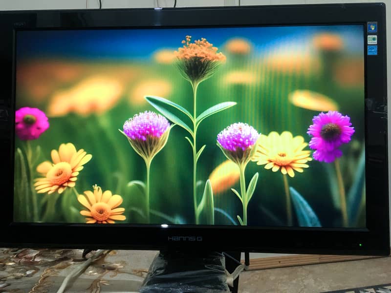 24 inch Widescreen Full HD LCD TFT 2