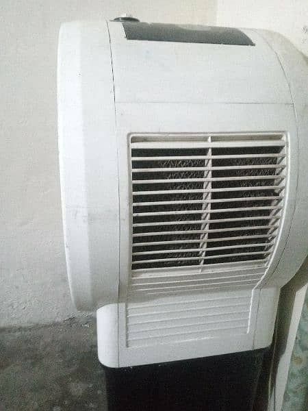 new ac coller condition 10 / 9.9 all ok delivery not available 2