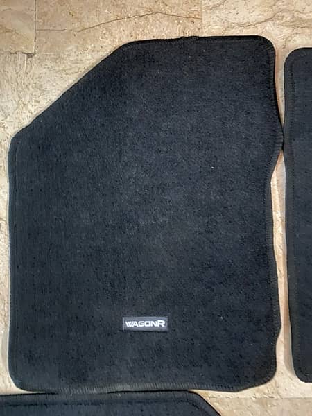 wagore R, alto, hilux carry bolan genuine carpet mats 5