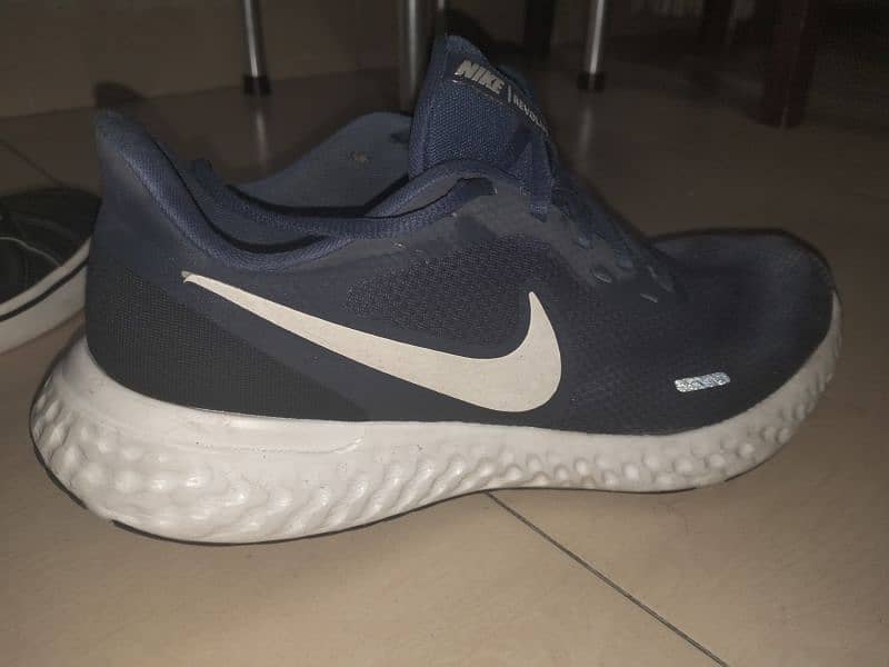 Selling my all brands original shoes which include Nike ' Adidas 6