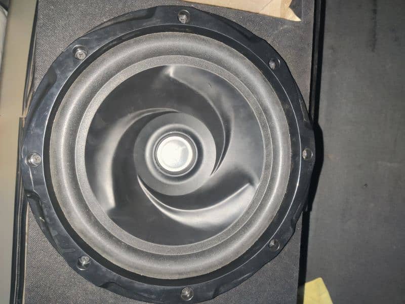 Amplifier, Base tube speaker with box for sale 2