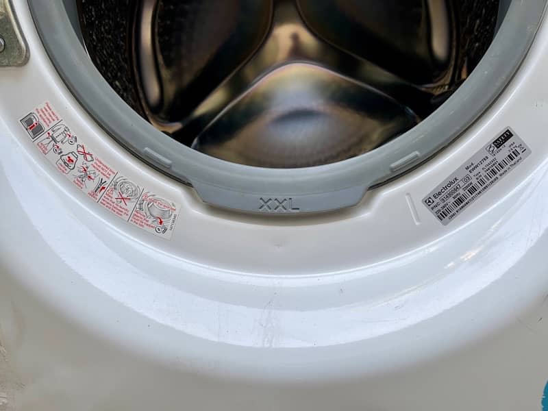 Electrolux Washer Dryer, Automatic, 7/5 kg capacity 7