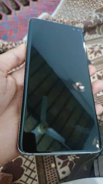 sumsung s10plus Panel 3