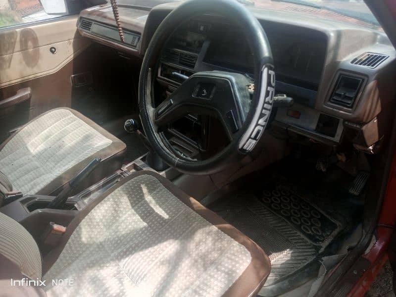 Corolla 1982 in genuine condition 10