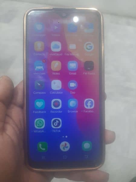 vivo y91  Ram 6/128 Best condition.  disply chng 9