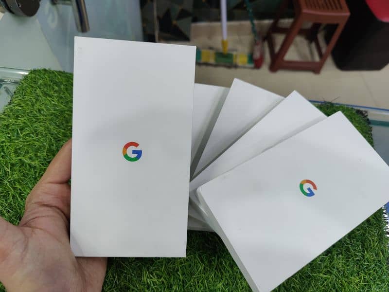 Google Pixel 4XL 6/64 GB PTA Approved Box Pack Black & white Available 0