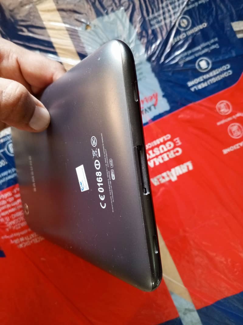 Samsung Tablet Galaxy Tab 2 V 6.0. 1 GB RAM 8GB ROM 6