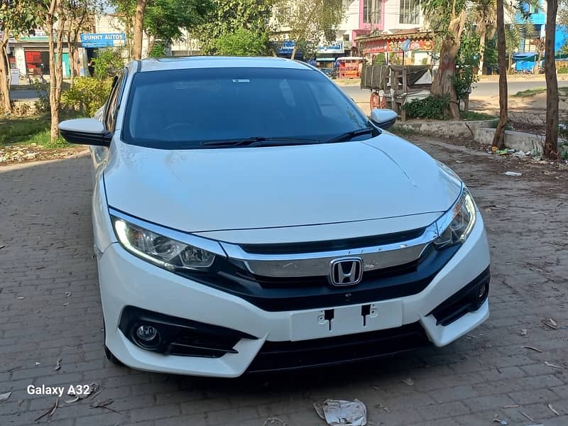 Honda civic oriel ug fully loaded 2018 0