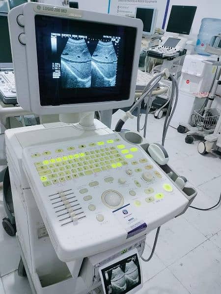 GE Logiq 200 MD Ultrasound Machine japani used mint condition 1