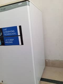 Samsung company fridge one door
