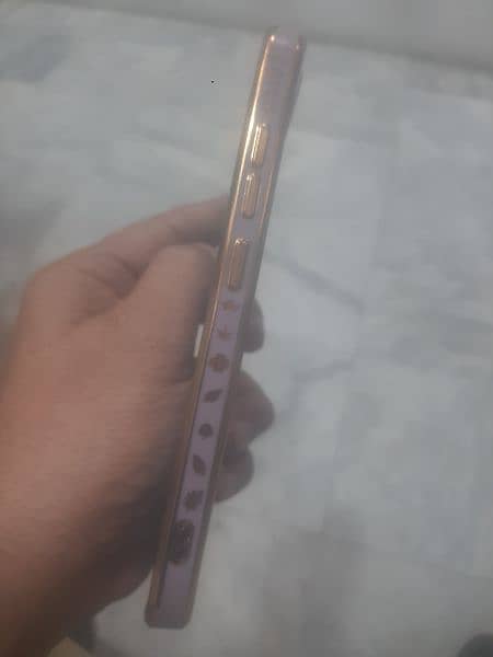 vivo y91  Ram 6/128 Best condition.  disply chng 13
