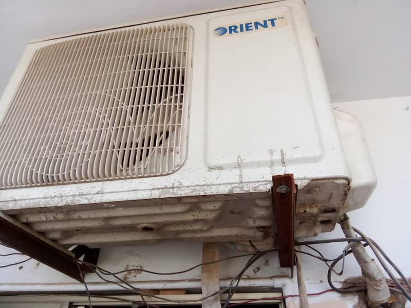 Orient split ac /ac / split ac/ orient urgent sell 1