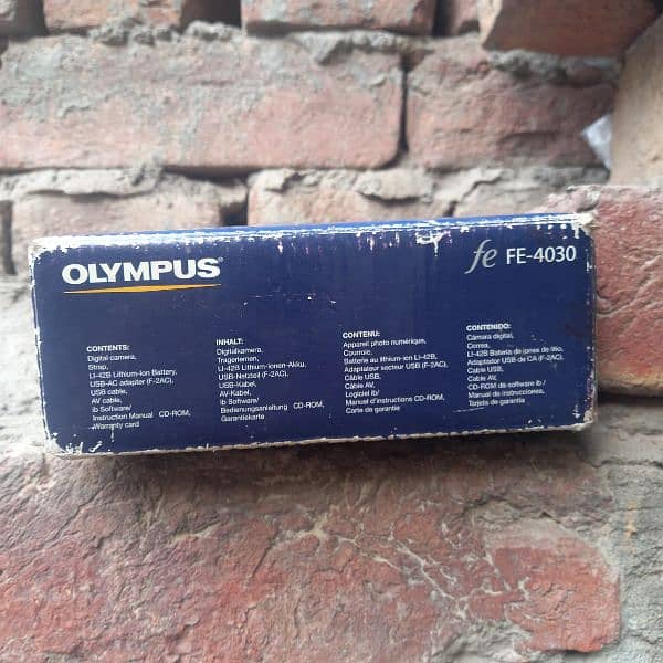 OLYMPUS FE-4030 DIGITAL CAMERA 10