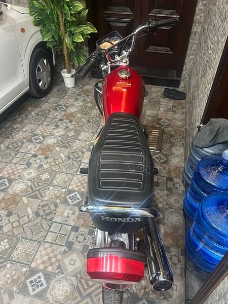 Honda 125 special edition 6