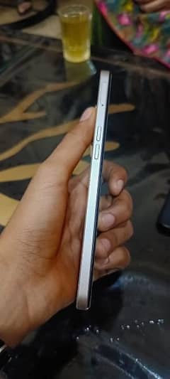 Oppo F21 pro  with box charger
