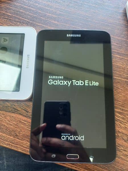 Samsung Galaxy Tablet 3 0