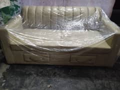 oder pe bna hwa sofa ND storang box plz add detail check kre