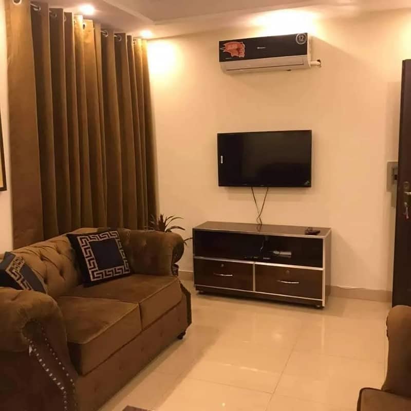 One bed Luxury appartment daily basis for rent in bahria town Lahore 3