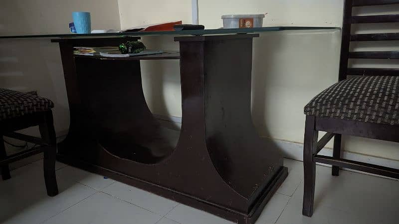 Stylish dining table for sale with 4 chairs 0