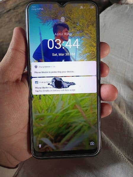 Itel vision 1 pro (box + charger) 1
