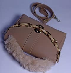 Women's Chunky Chain purse with fur