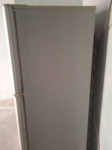 PEL refrigerator 2 door 1