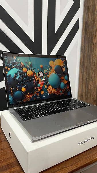 Apple MacBook Pro retina display i7 i9 m1 10by10condition 2