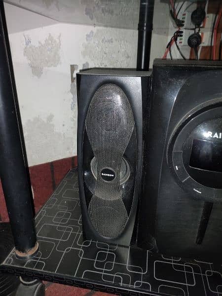 rainbow subwoofer with speaker remote 2