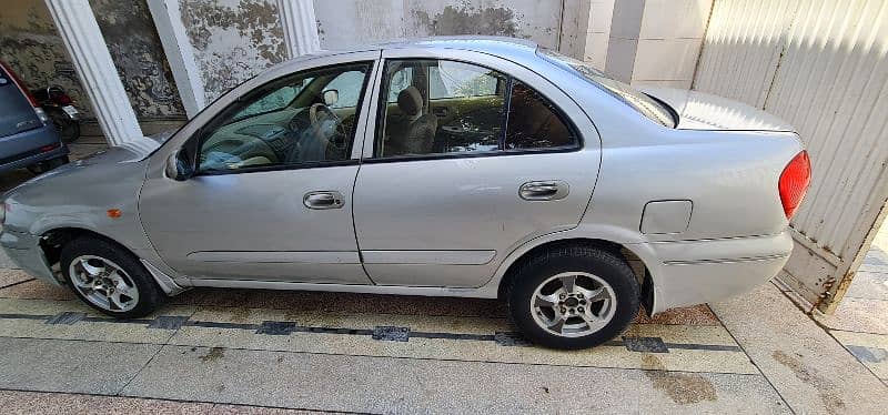 Nissan Sunny in Neat and Clean Condition 100% Engine 7
