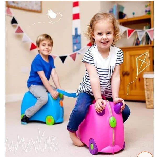 Trunki Branded Kids Travel Suitcase/ toybox 1