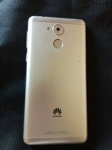Huawei honor 6c 1