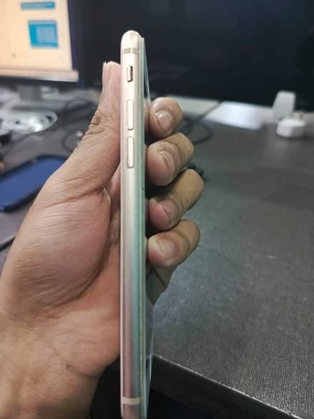Iphone 8 PTA Approved 2