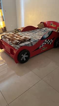 car bed  for boys. WITHOUT MATERESS/ no delivery 0