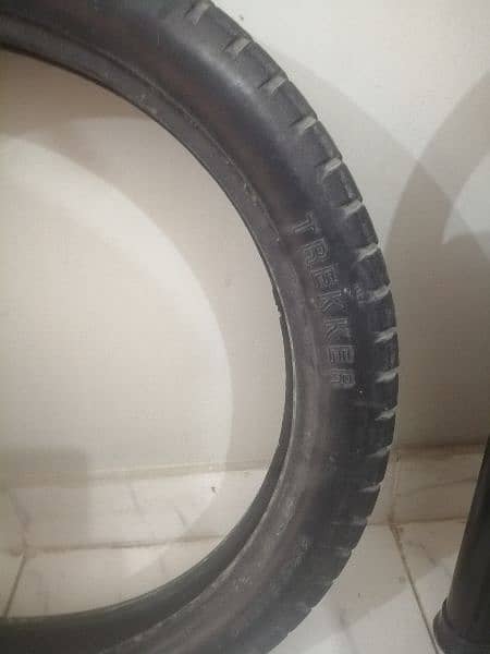 Tires for GS 150, CGI 125, Deluxe 125 & Pridor 10