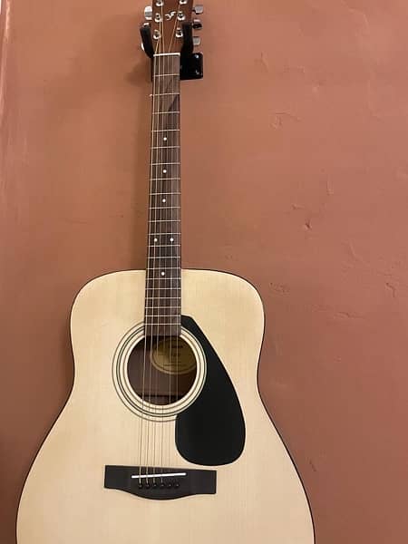 Yamaha F310 Acoustic Guitar - With full Bag - 10/10 Condition 5