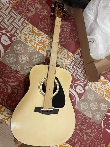 Yamaha F310 Acoustic Guitar - With full Bag - 10/10 Condition 6