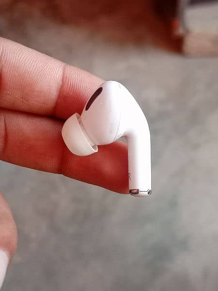 Airpods pro (One airpod) 1