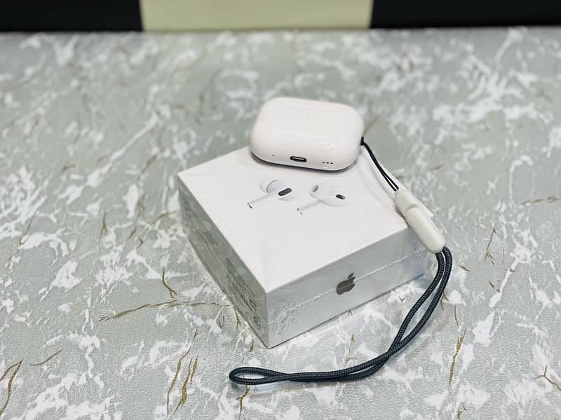 Apple airpods pro 2 2nd generation type-c 2