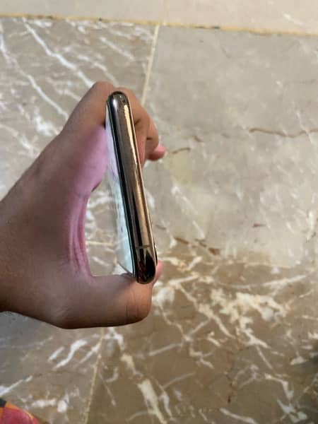 Iphone 11 pro max 256gb pta approved 1