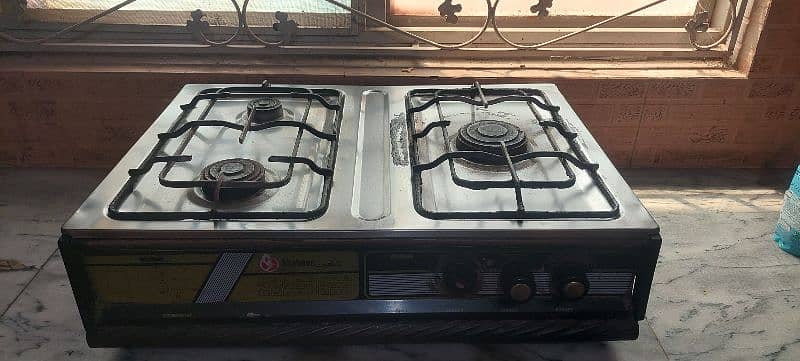 Gas Stove  in best working condition 4