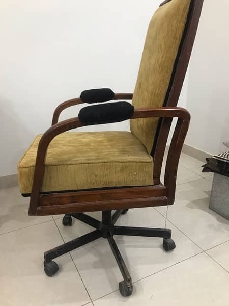 Office Table/ computer Table with Solid wood Office chair For sale 8