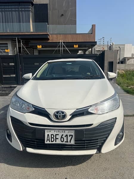 Toyota Yaris 1.3 ATIV CVT! 2